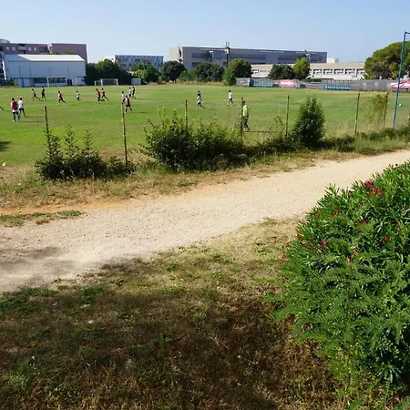 Spacious Elek, City Lägenhet